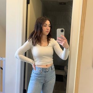 Babaton contour scoop neck cropped long sleeve in off white